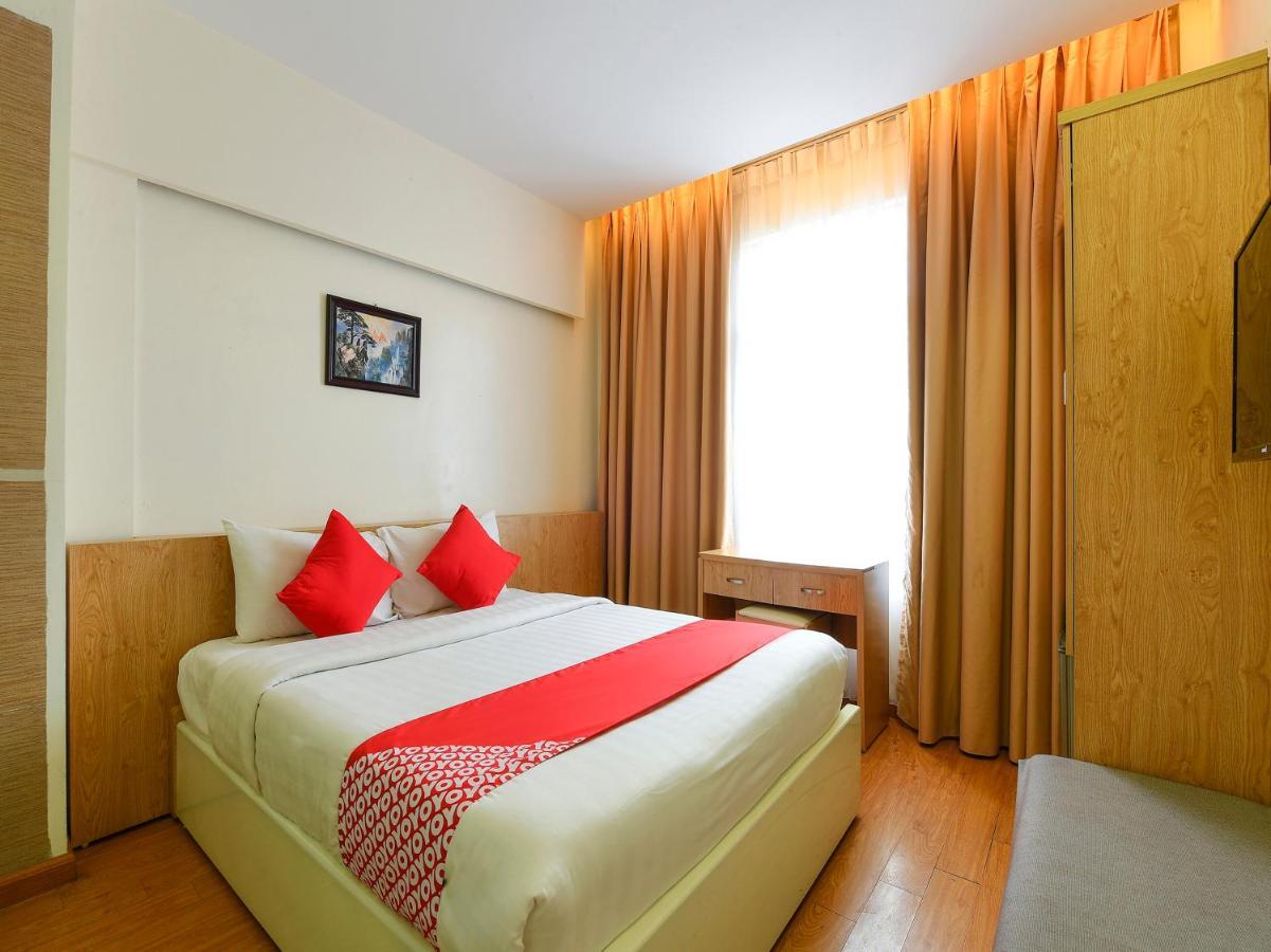Oyo 210 Saki Hotel Hanoi Exterior photo